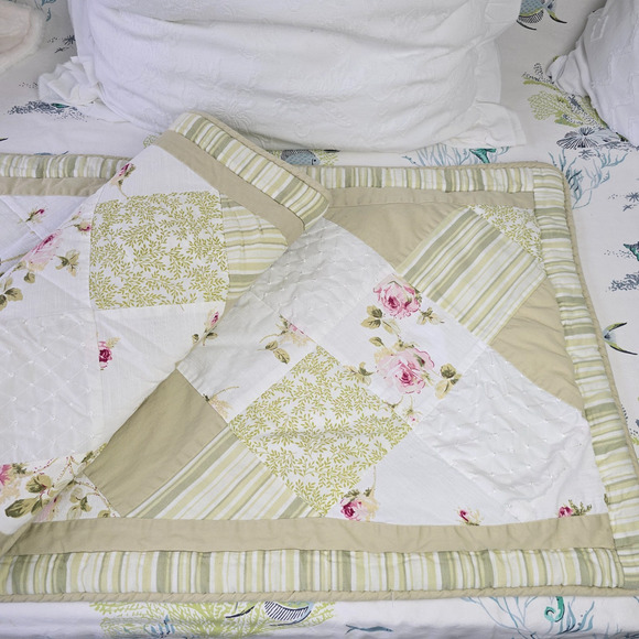 2 Croscill Cecilia King Shams Roses and Eyelet Lace Cottage Patchwork 86"x18" - Picture 4 of 8